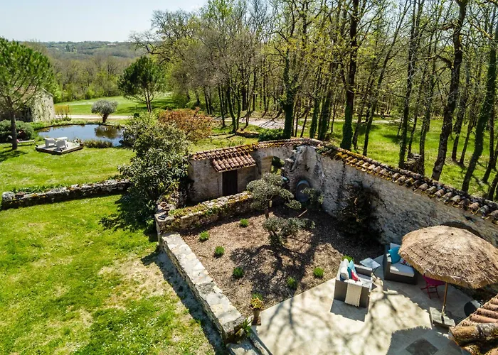 La Chambre D Adele Bed & Breakfast